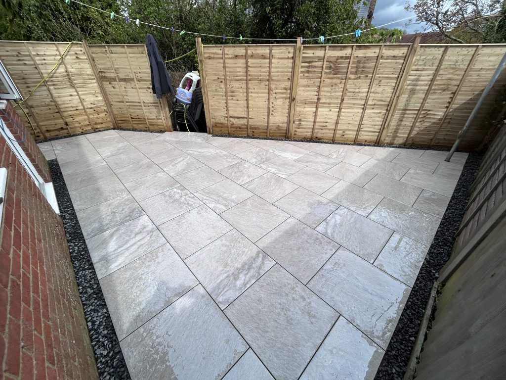 20240503_124942114_iOS